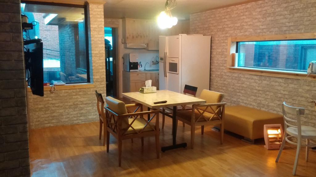 Social House Hotel Seoul Exterior photo