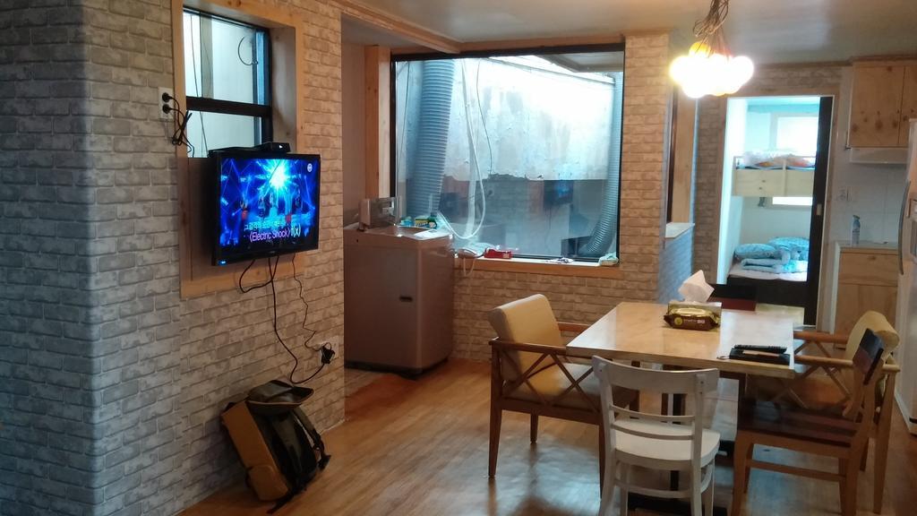 Social House Hotel Seoul Exterior photo